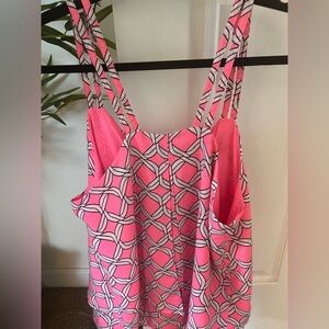 💖 Crown & Ivy Pink Patterned Sleeveless Top – Size Large (New With Tags) 💖